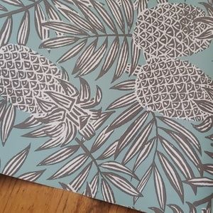 Peel& stick wallpaper